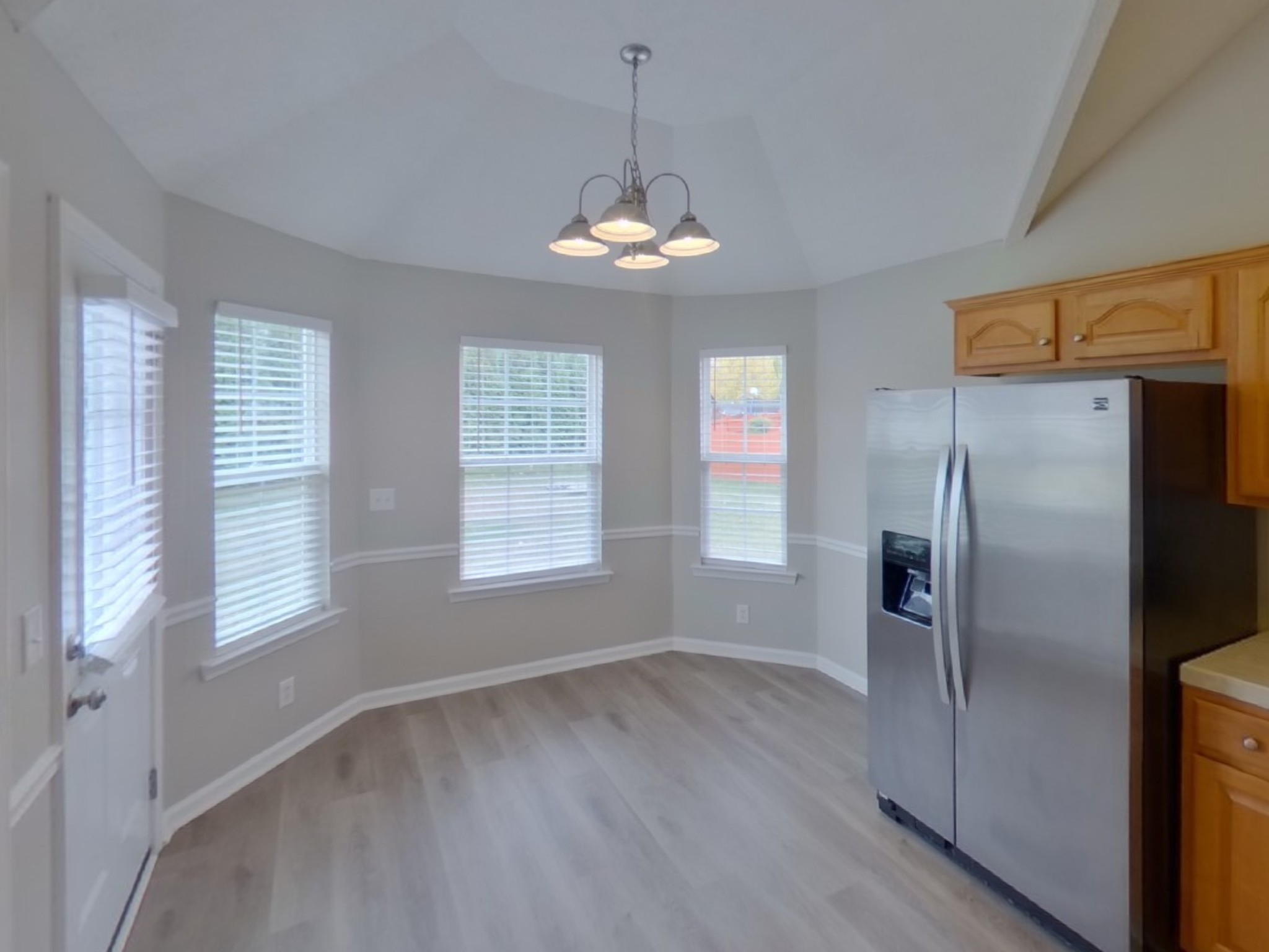 1429 Factors Walk Property Photo 3