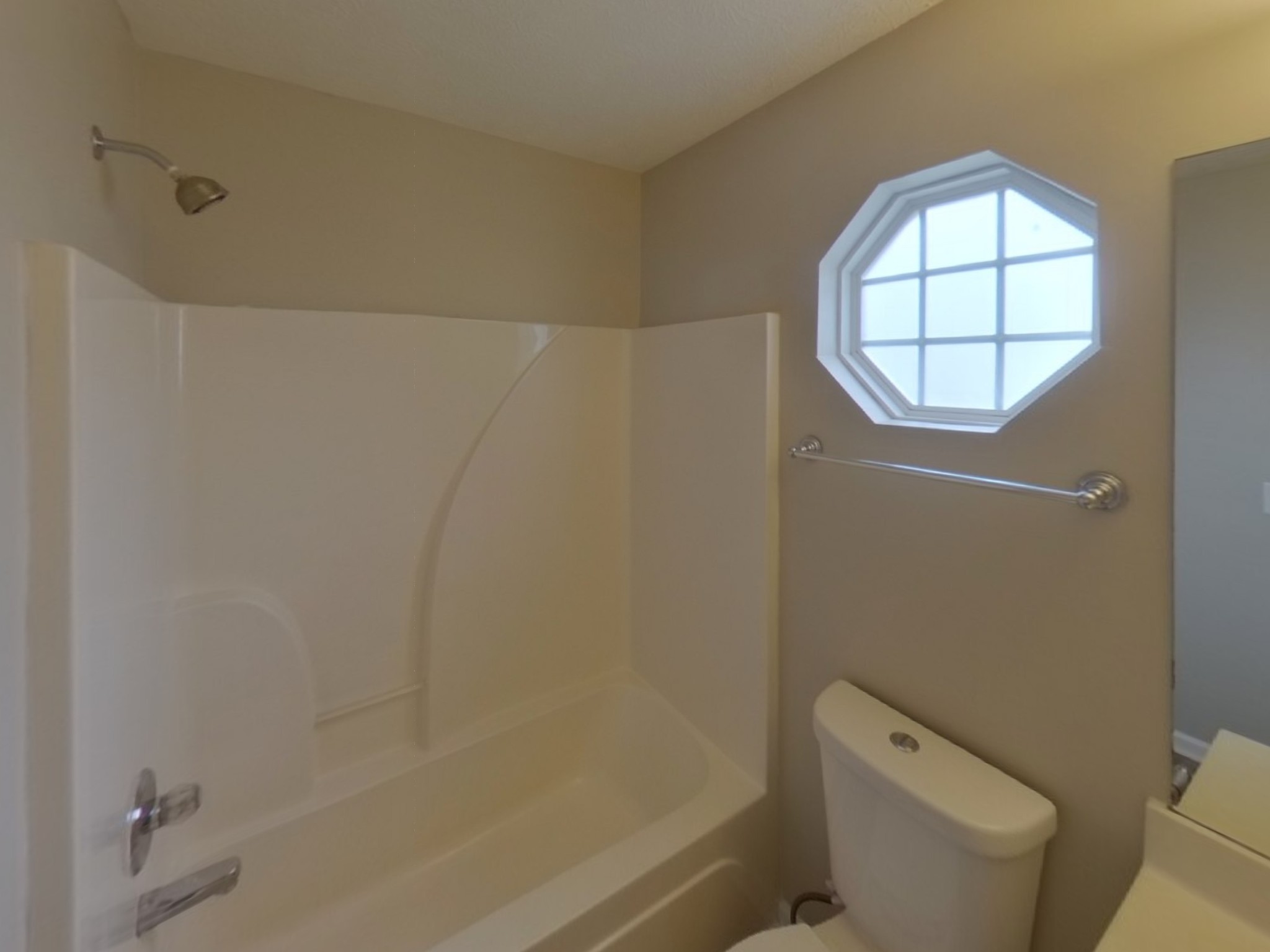 1429 Factors Walk Property Photo 15