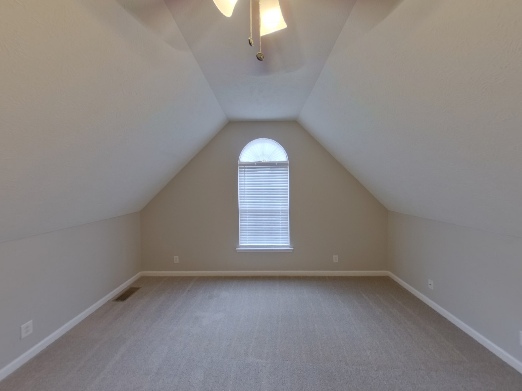 1429 Factors Walk Property Photo 16