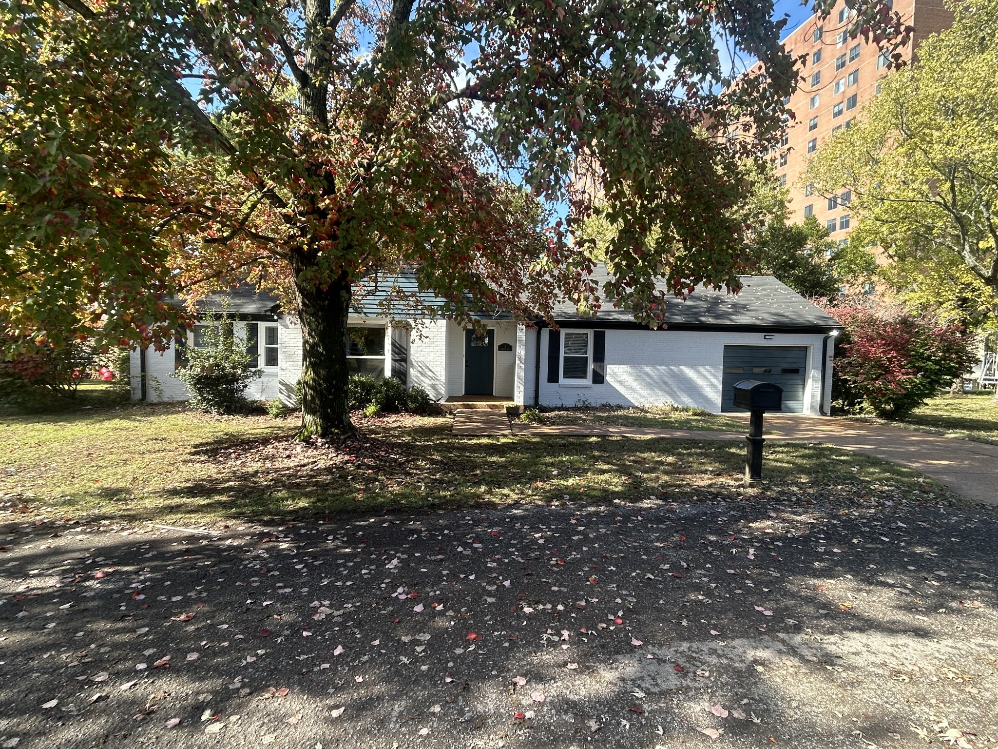 2 Mckendree Ct Property Photo 1