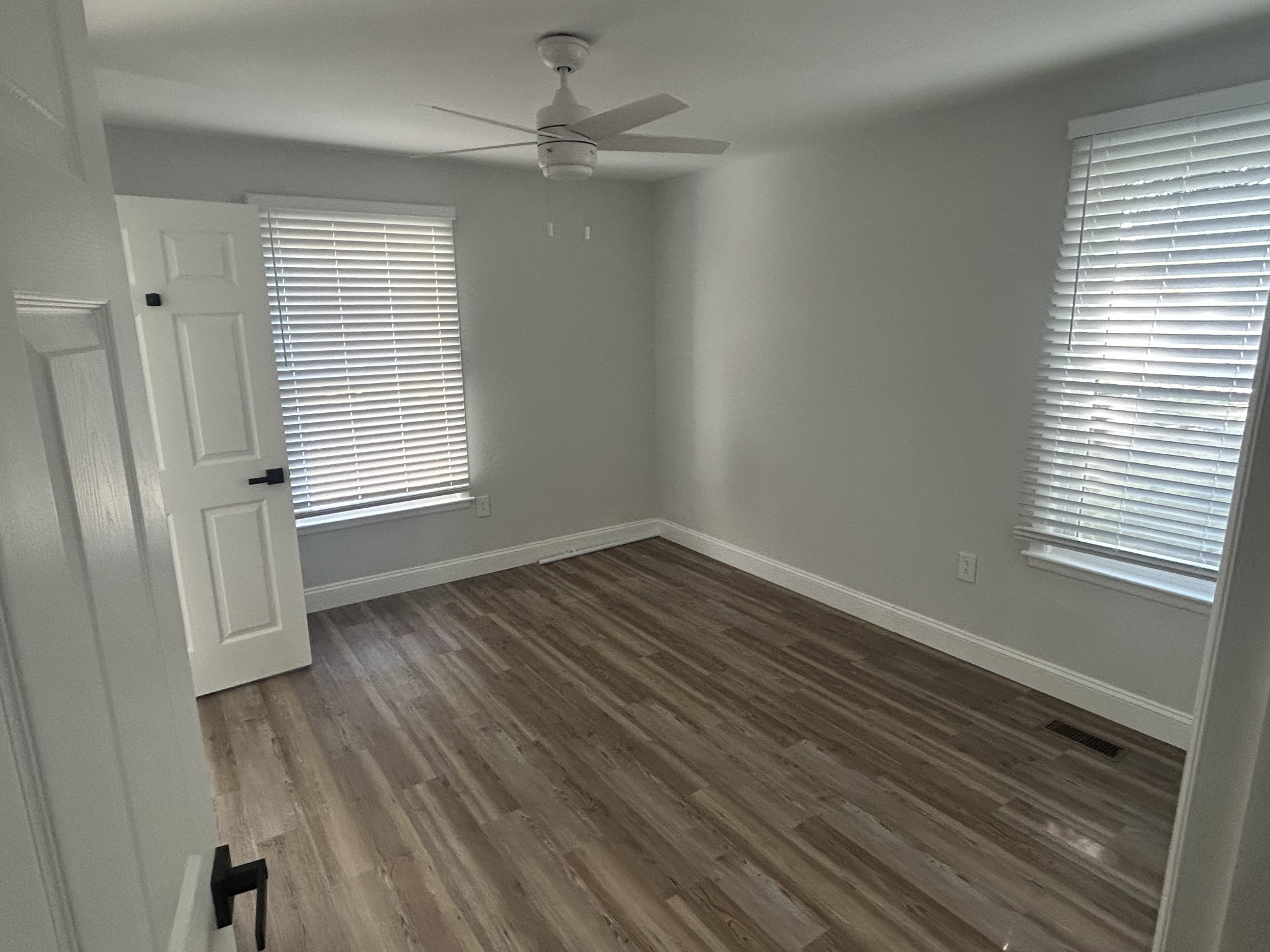 2 Mckendree Ct Property Photo 8