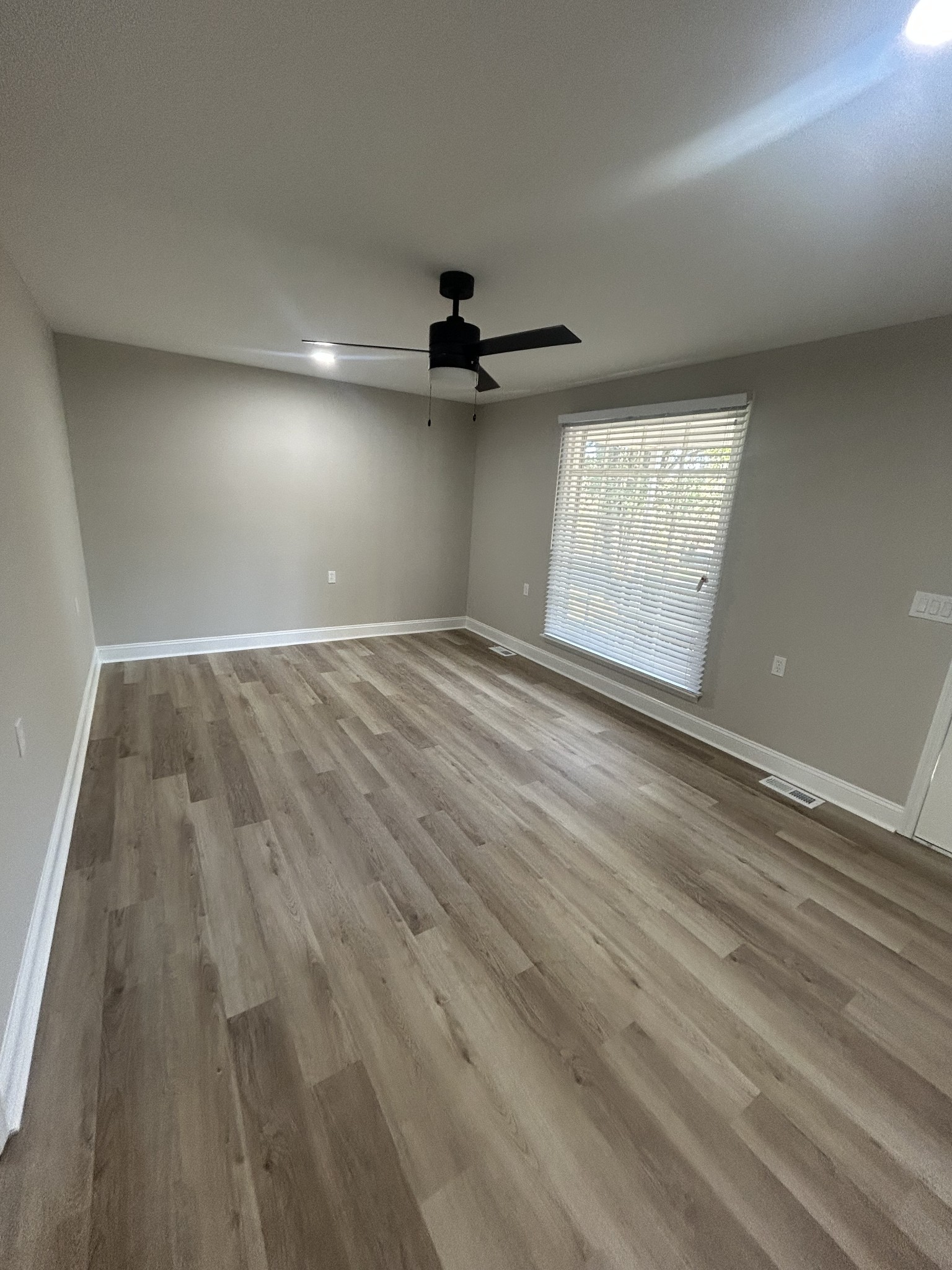 15 Wesley Dr Property Photo 6