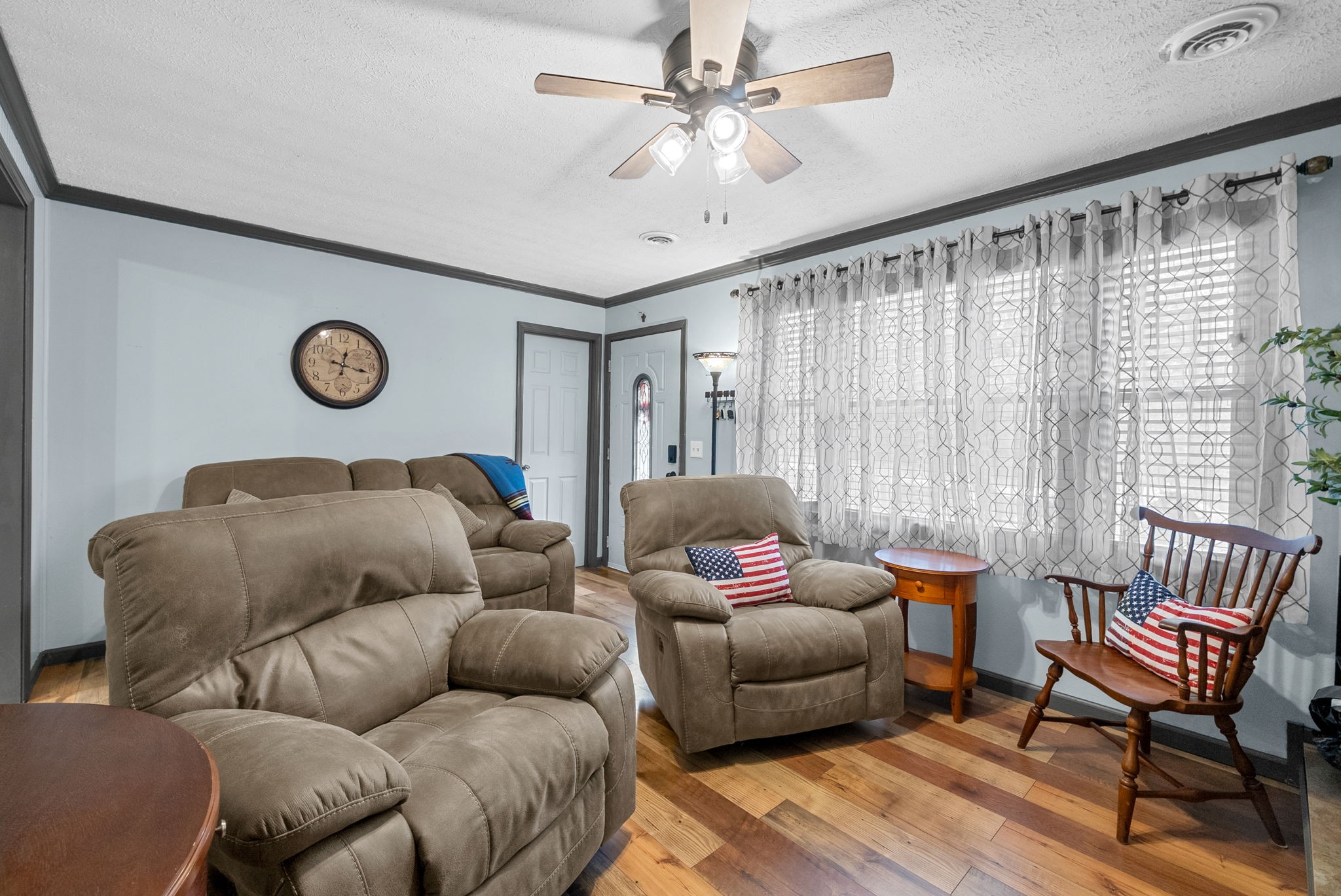2126 Foster Rd Property Photo 12