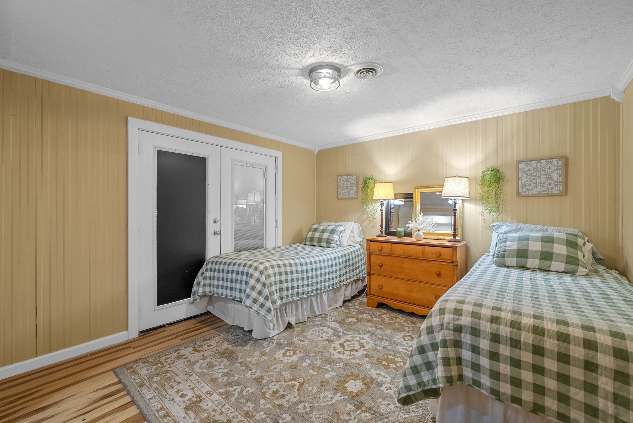 2126 Foster Rd Property Photo 28