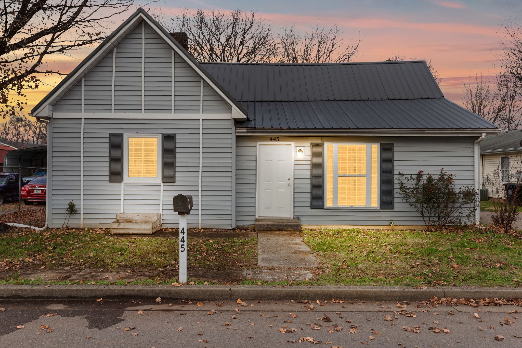 445 Jackson St Property Photo 1