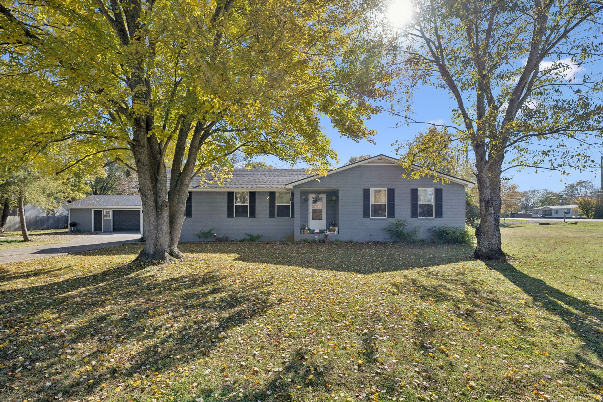 6002 Creekmont Dr Property Photo 1