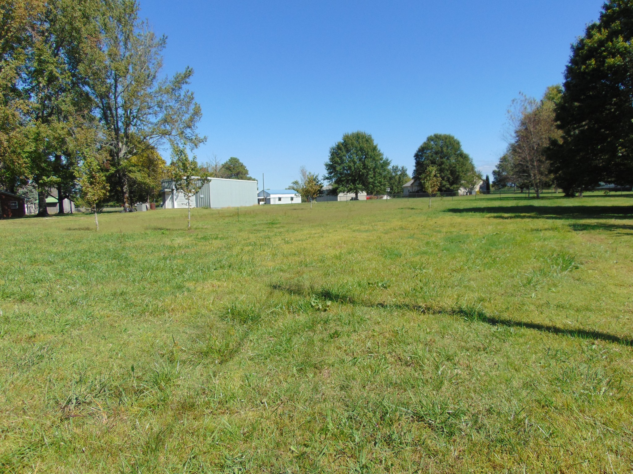 912 Monument Rd Property Photo 1