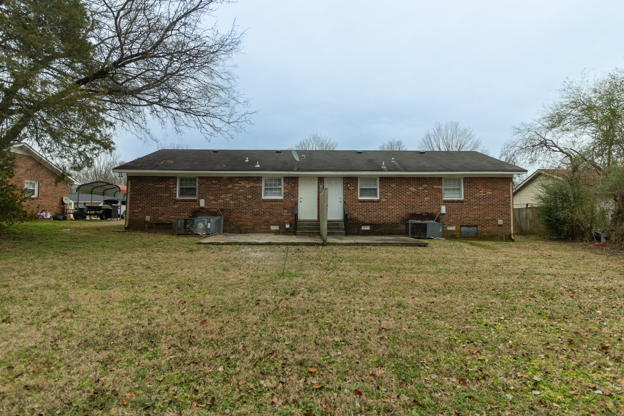 814 Riviera Dr Property Photo 8