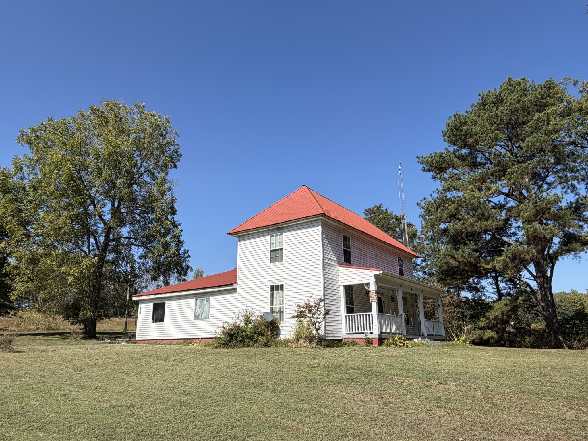 611 Tumbling Creek Rd Property Photo 1