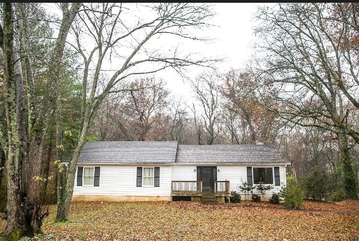 210 Elliott Ct Property Photo 1