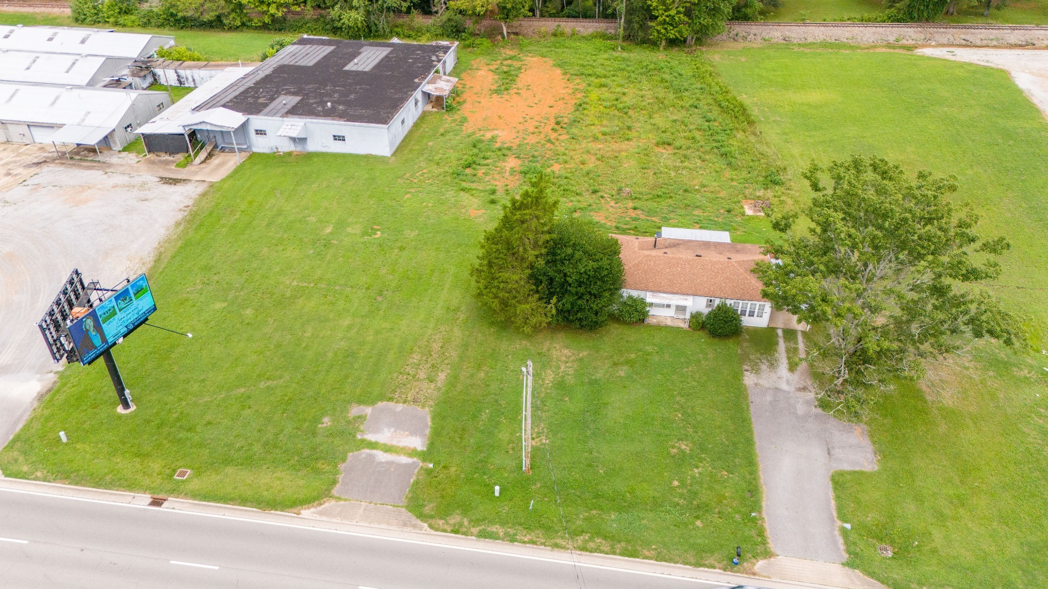 309 N Military St Property Photo 1