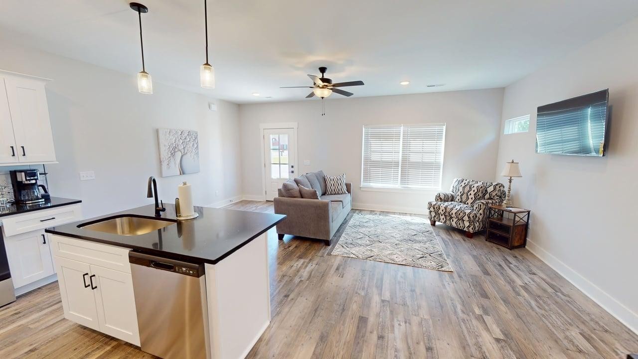 2315 Gold Valley Dr Property Photo 4