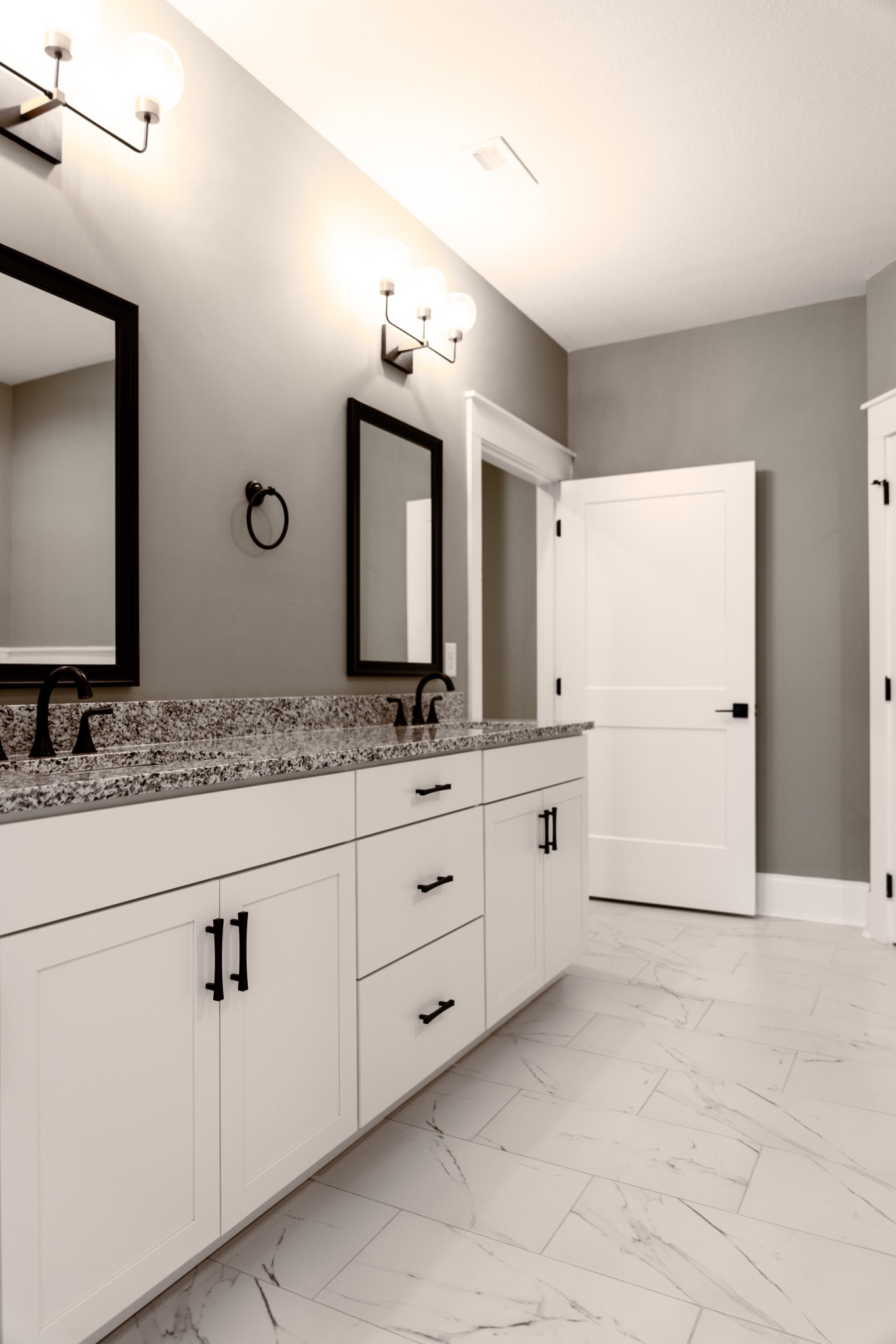 1088 Veridian Drive Property Photo 12