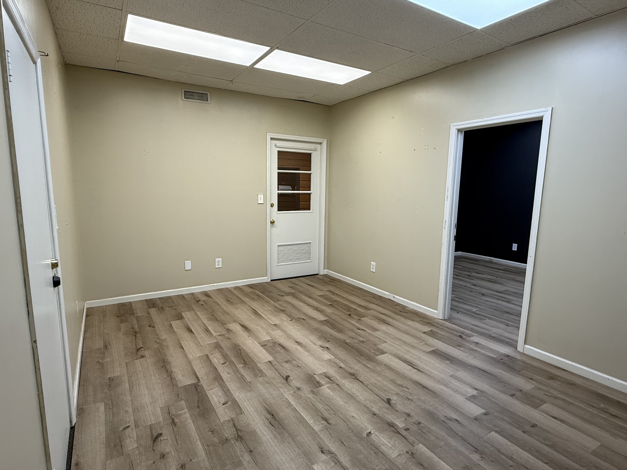 311 N Jackson St Property Photo 10