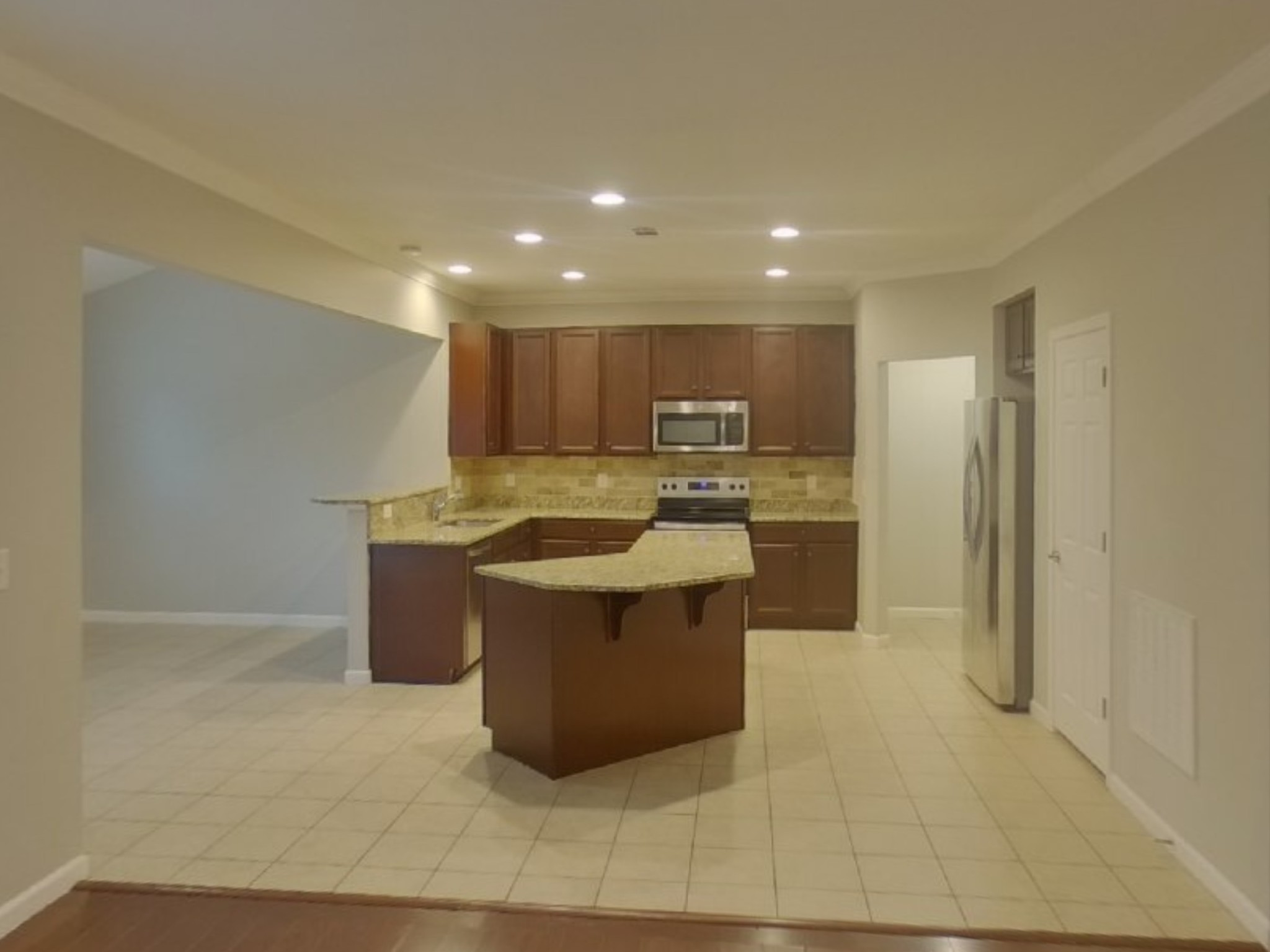 2913 Haviland Way Property Photo 6