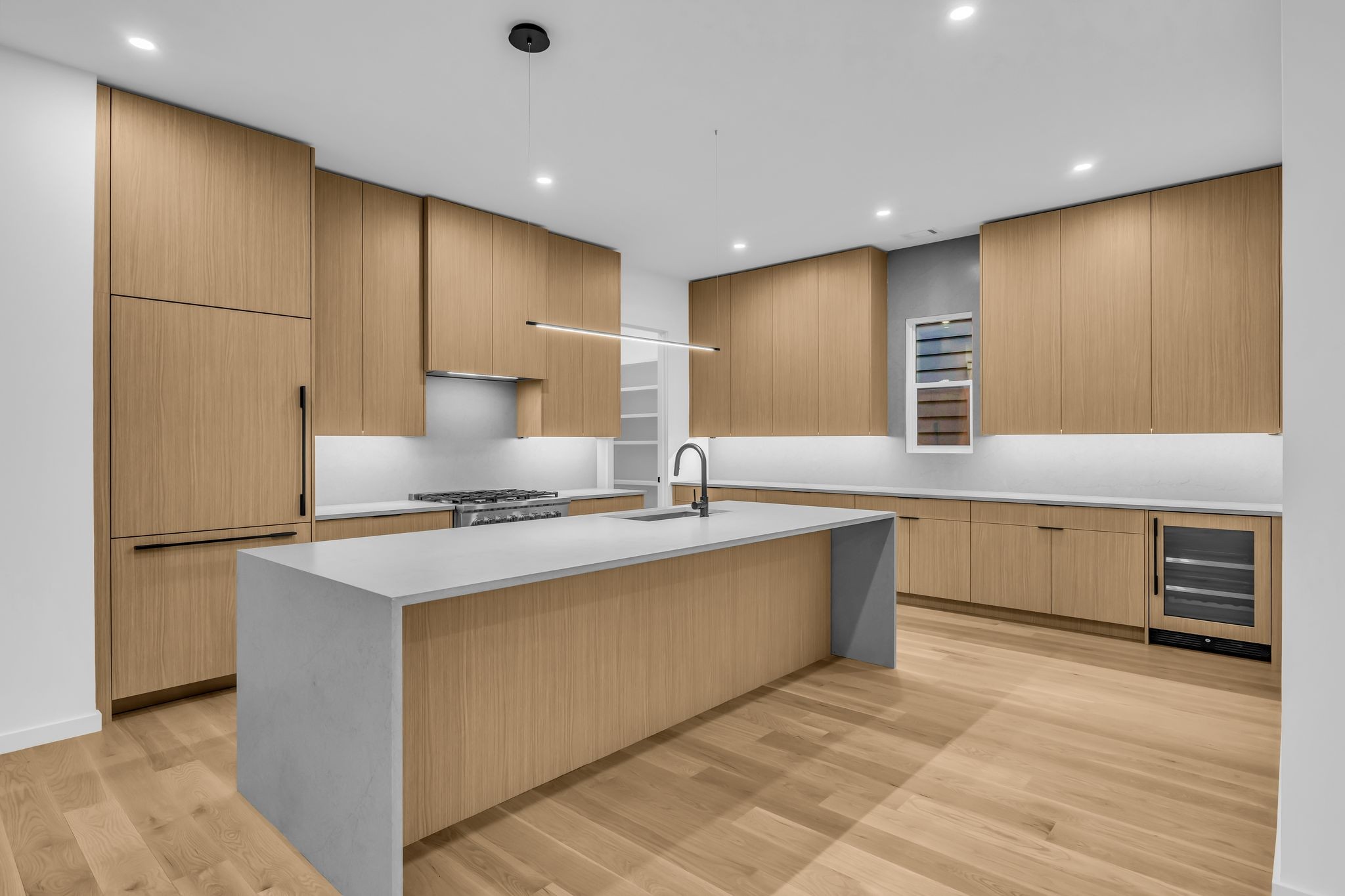 125 Modern Valley Property Photo 8