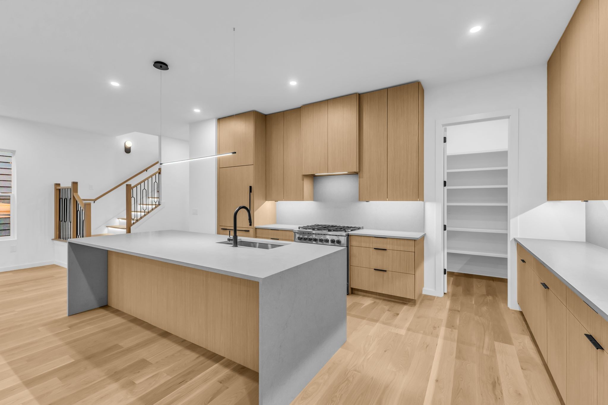125 Modern Valley Property Photo 14