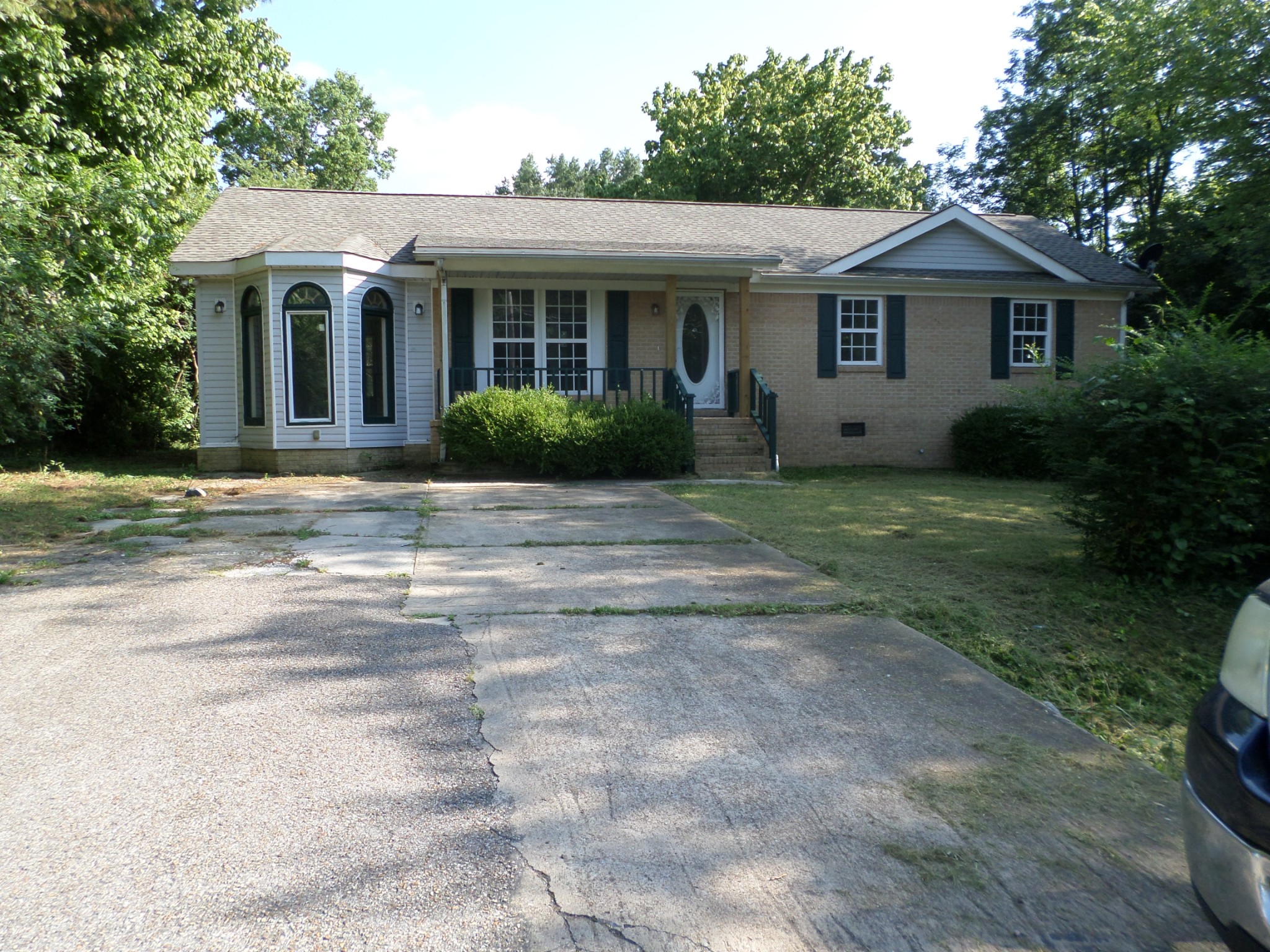 200 Cross St Property Photo 1