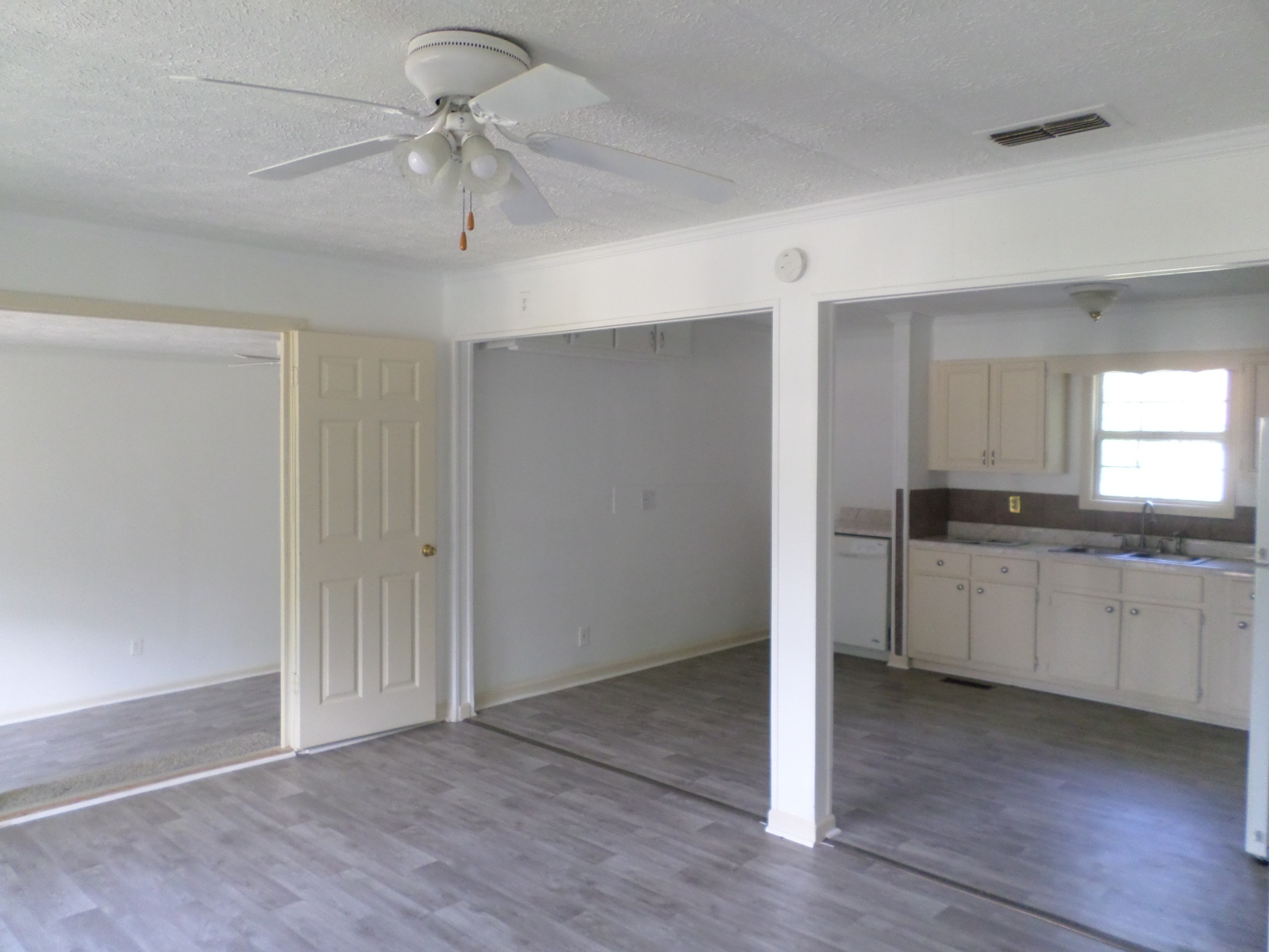 200 Cross St Property Photo 8