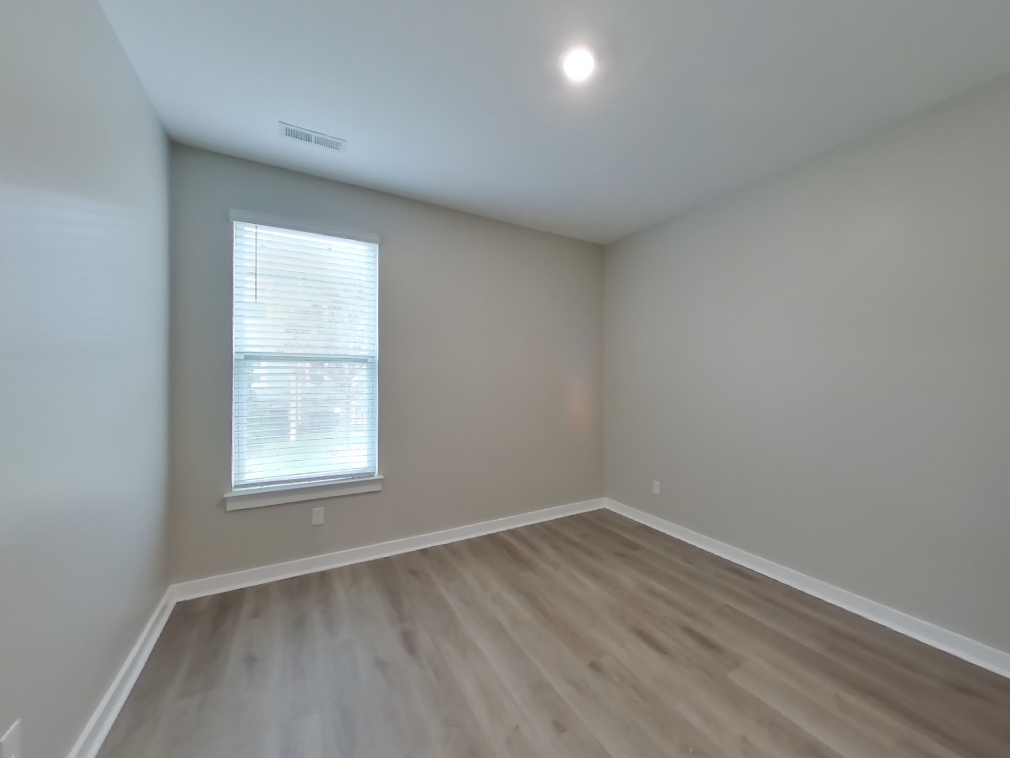 1728 Lannister Ave Property Photo 8