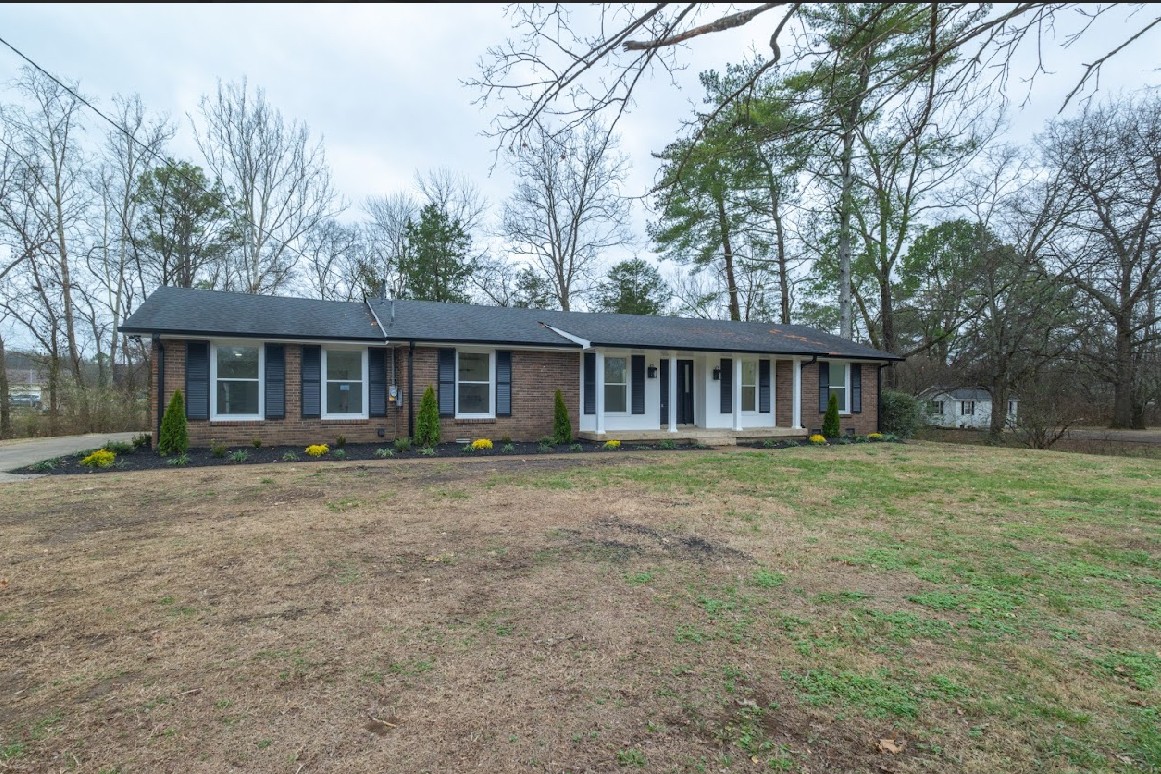 1109 Howell Dr Property Photo 1