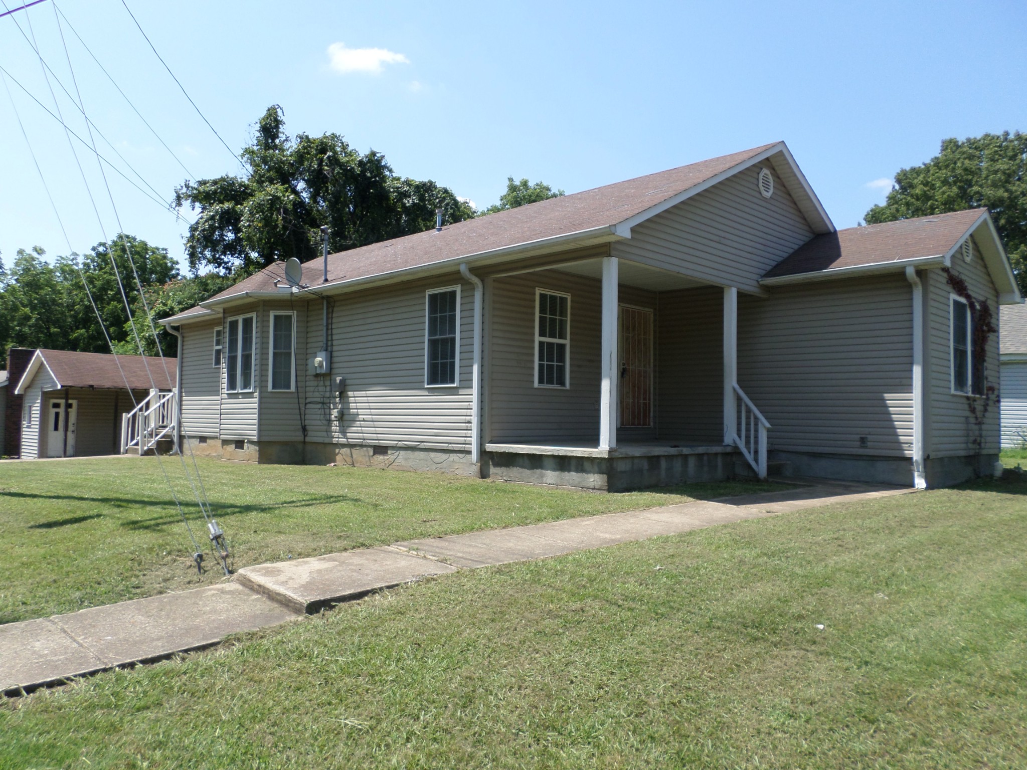 111 Rhea St Property Photo 2