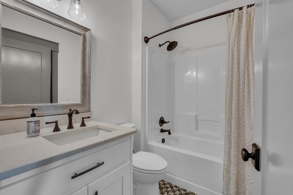1671 Golf Ln Property Photo 24