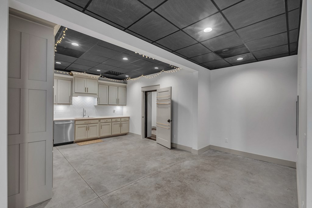 1671 Golf Ln Property Photo 37