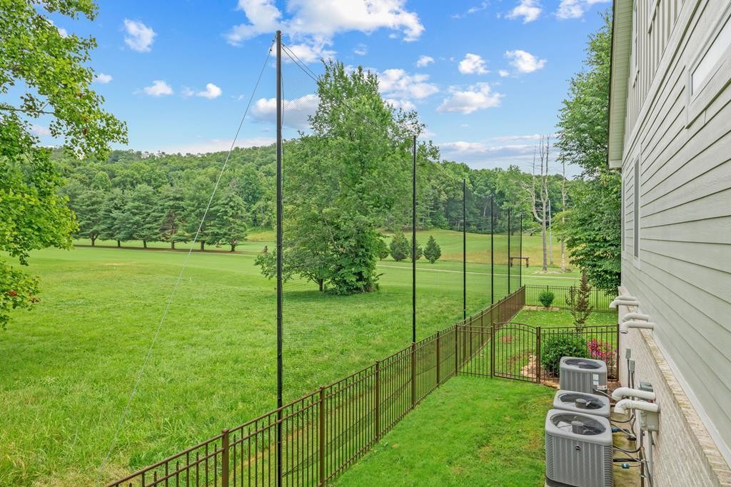 1671 Golf Ln Property Photo 49