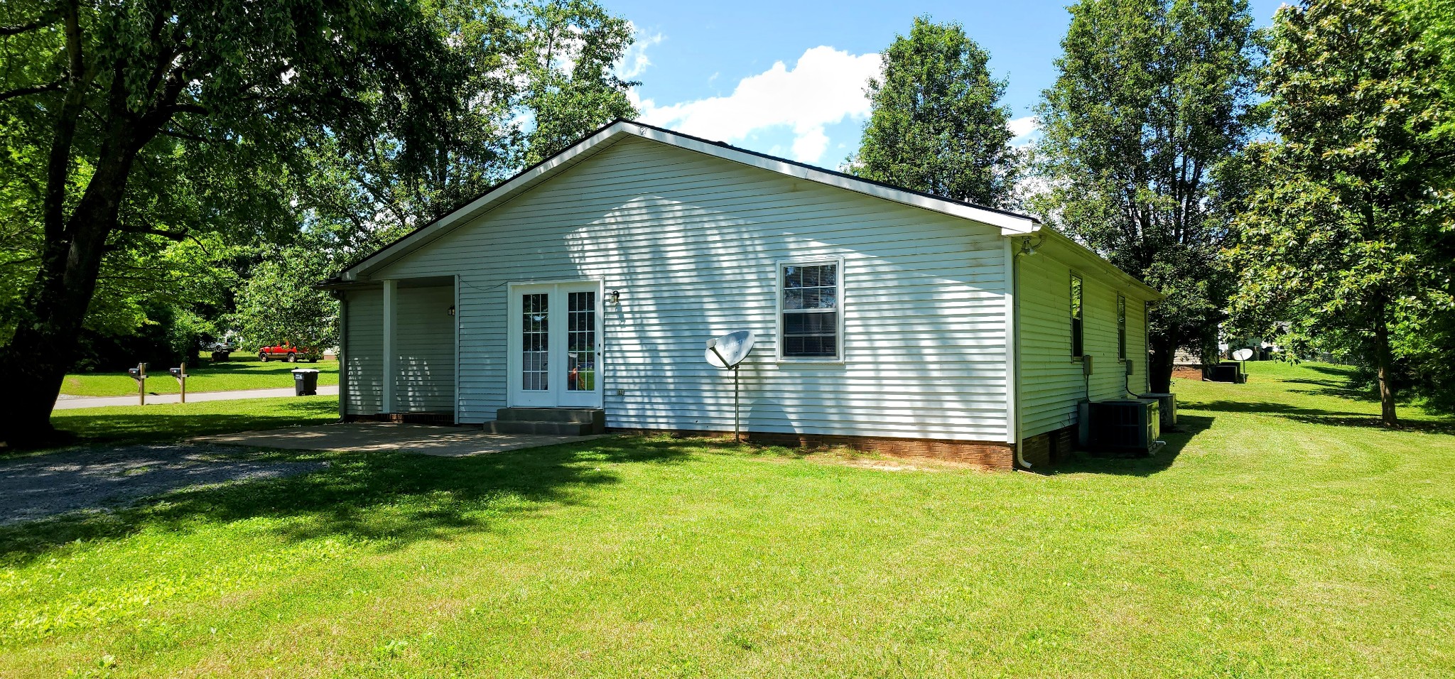 1485 Nichols Dr Property Photo 3