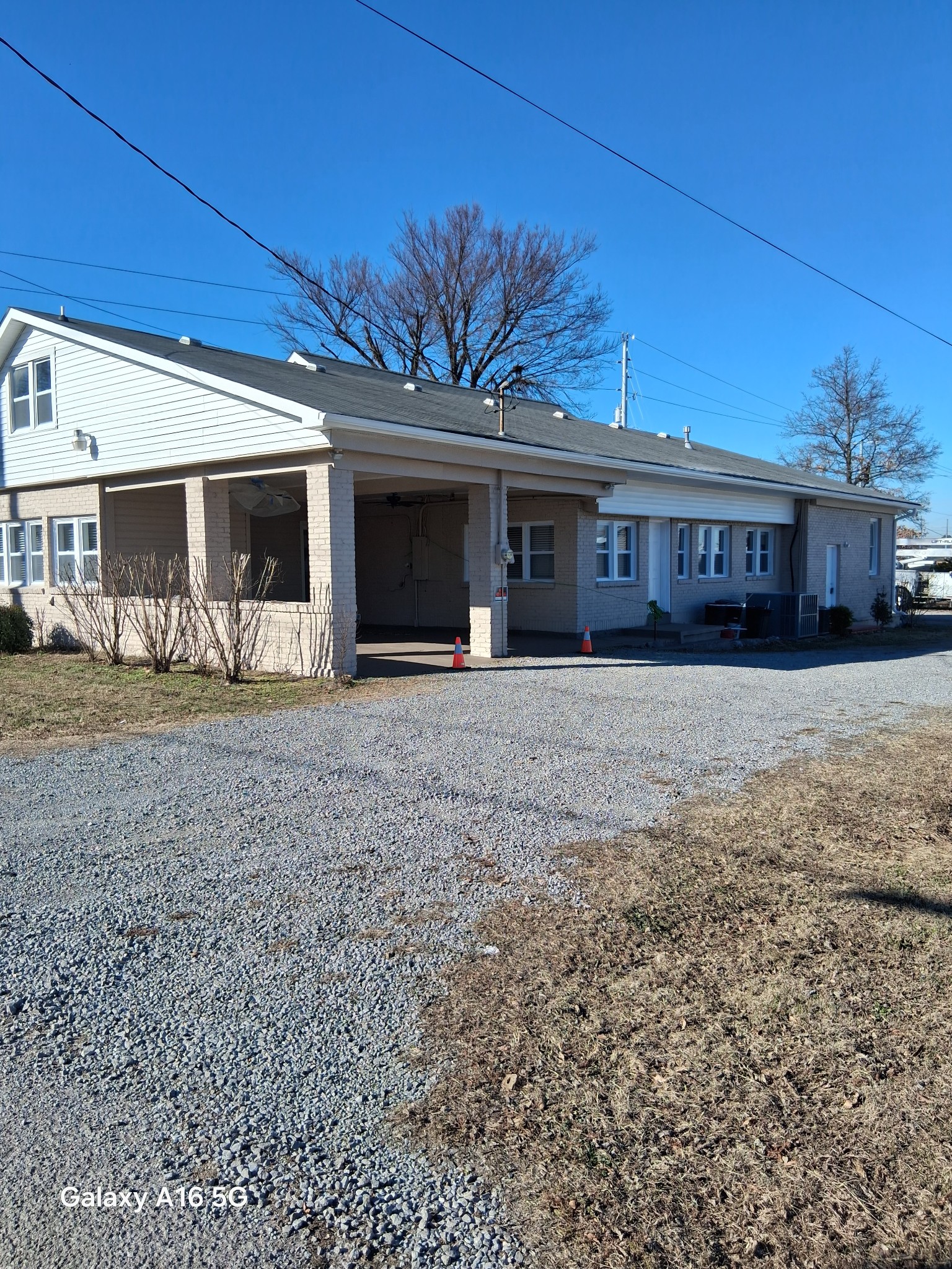 115 Dunn St Property Photo 3
