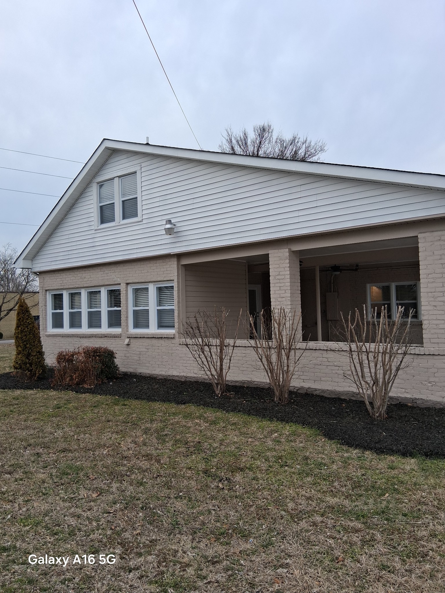 115 Dunn St Property Photo 4