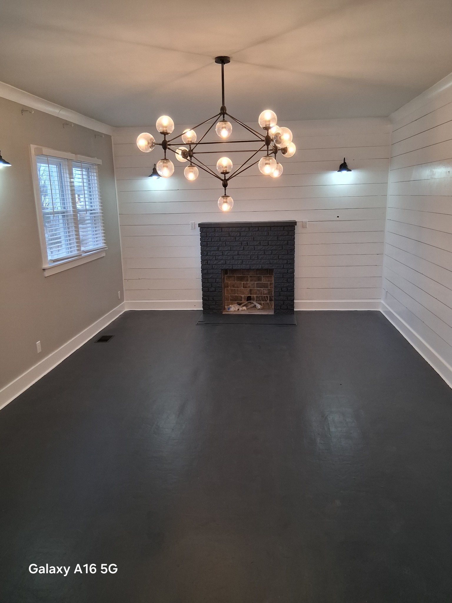 115 Dunn St Property Photo 18