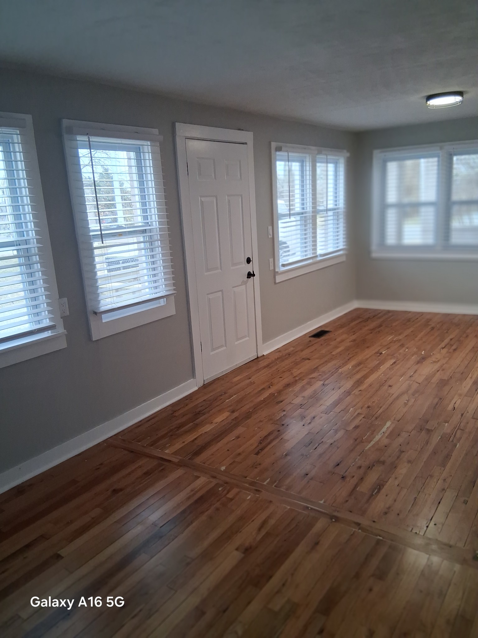 115 Dunn St Property Photo 29