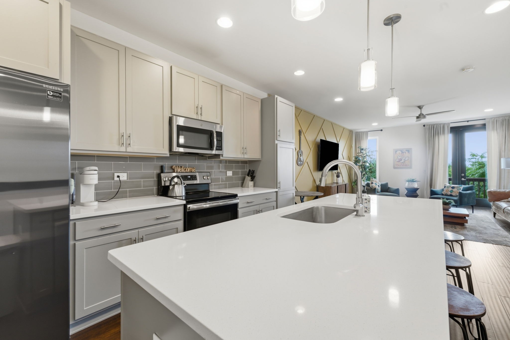 64 Fern Ave Property Photo 12