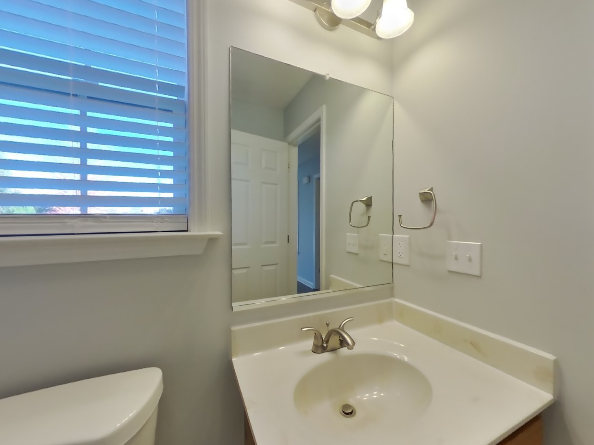 1605 Mary Ct Property Photo 14