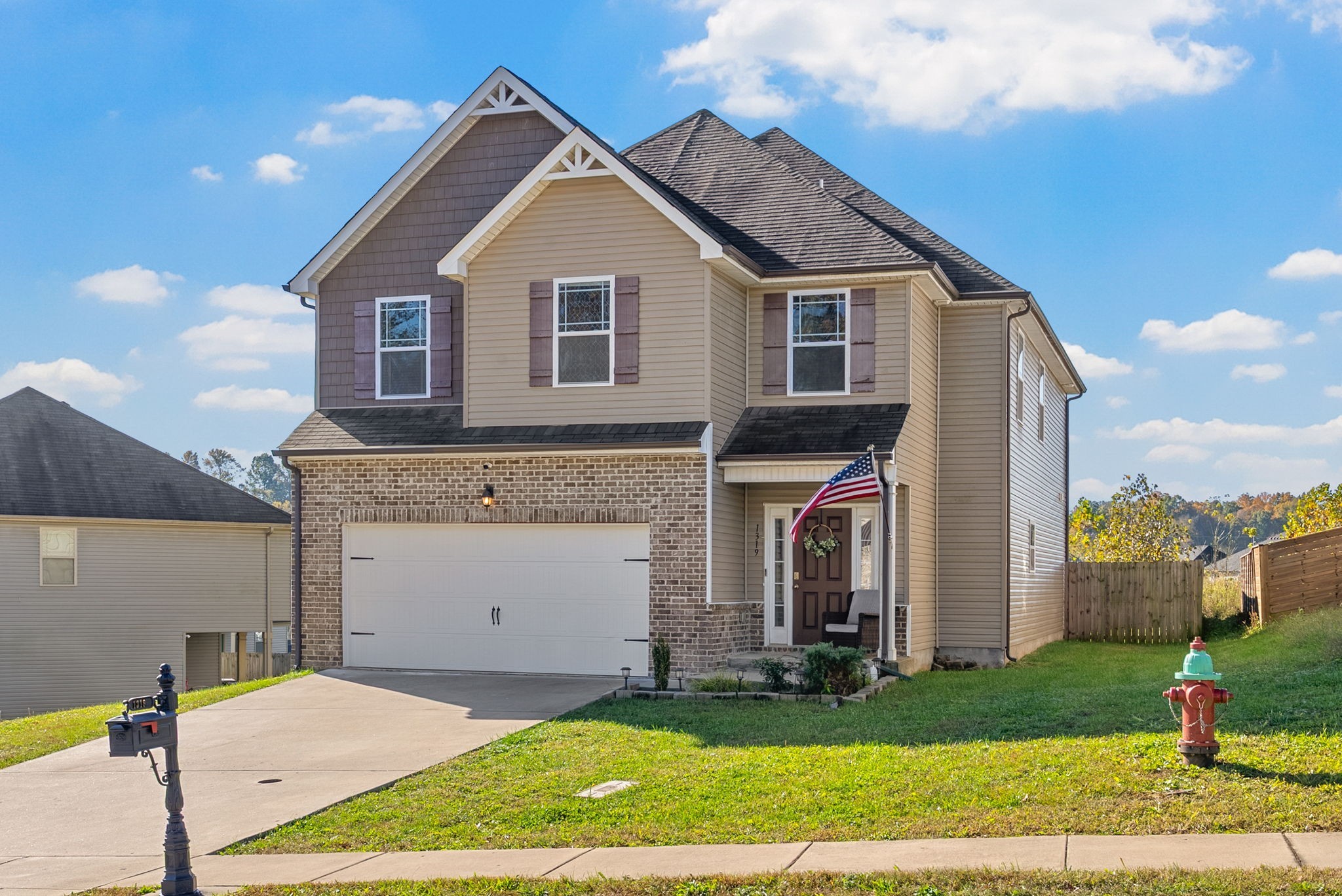 1319 Black Oak Cir Property Photo 1