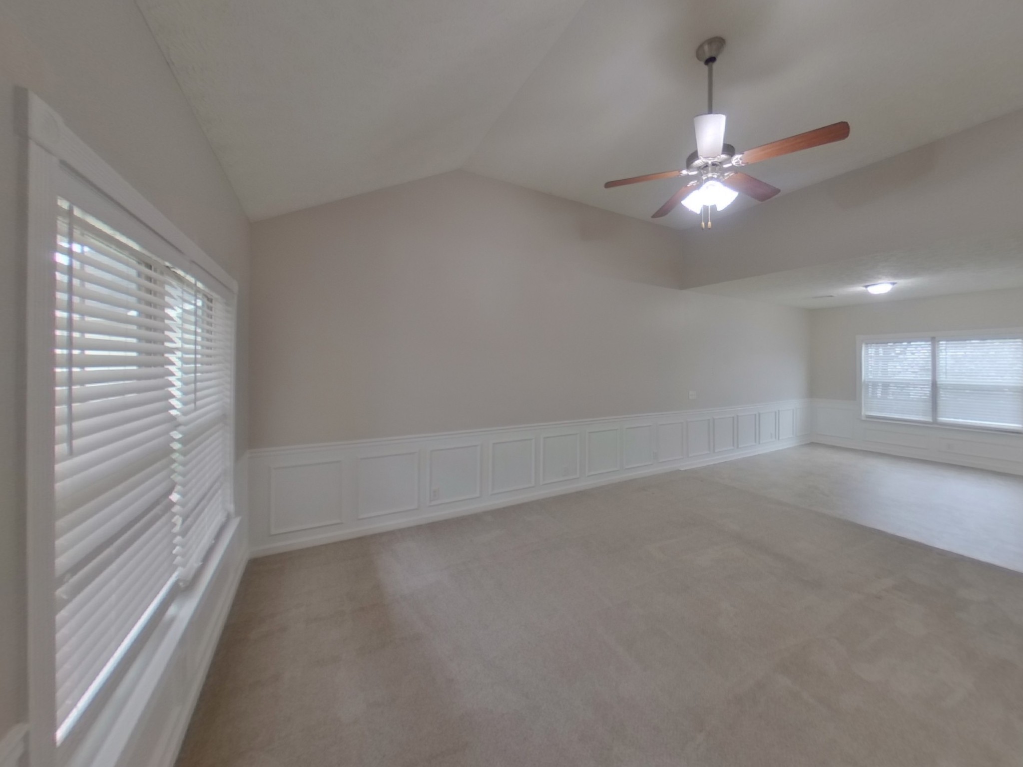 1712 Colyn Ave Property Photo 2