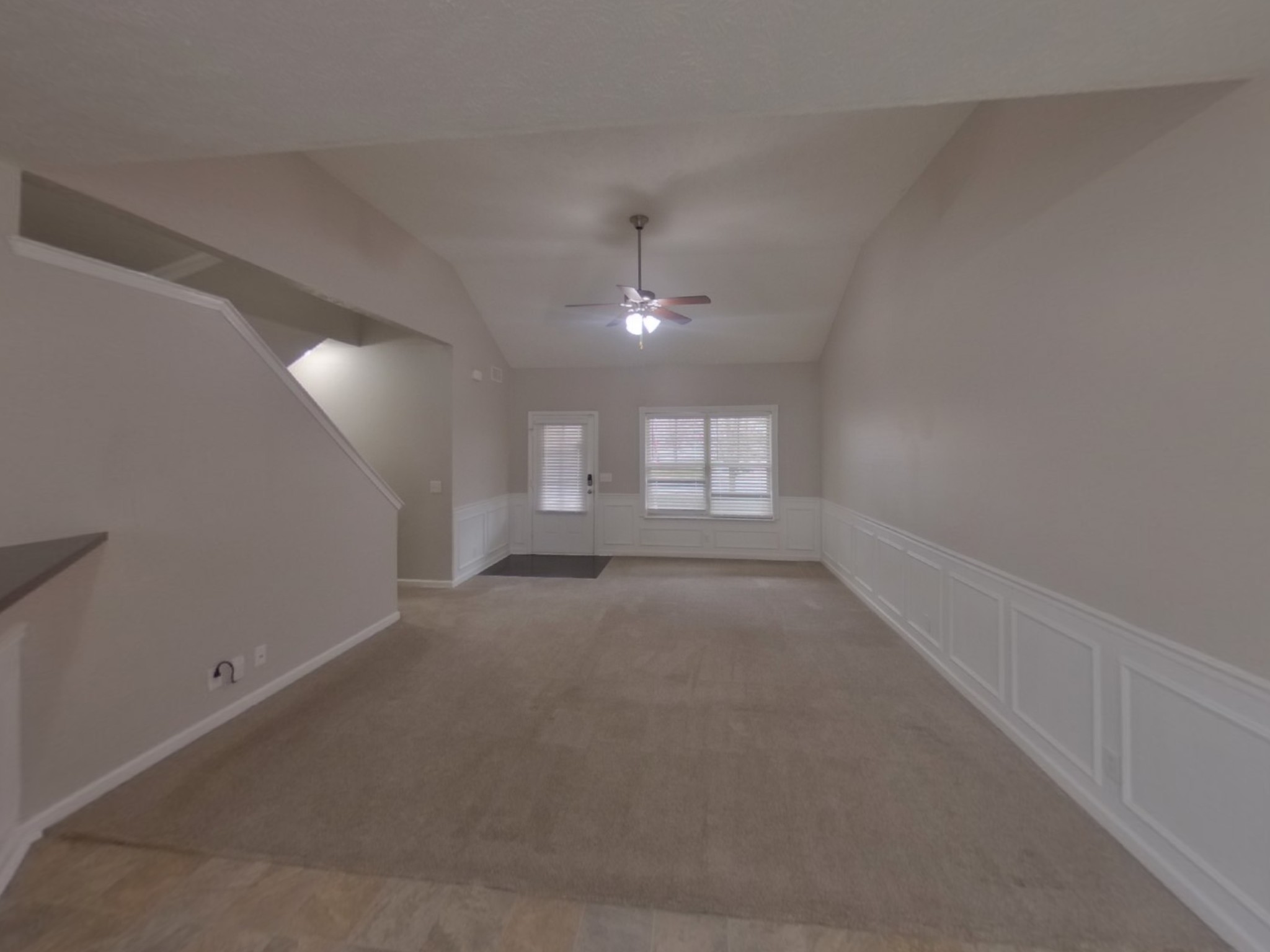1712 Colyn Ave Property Photo 3