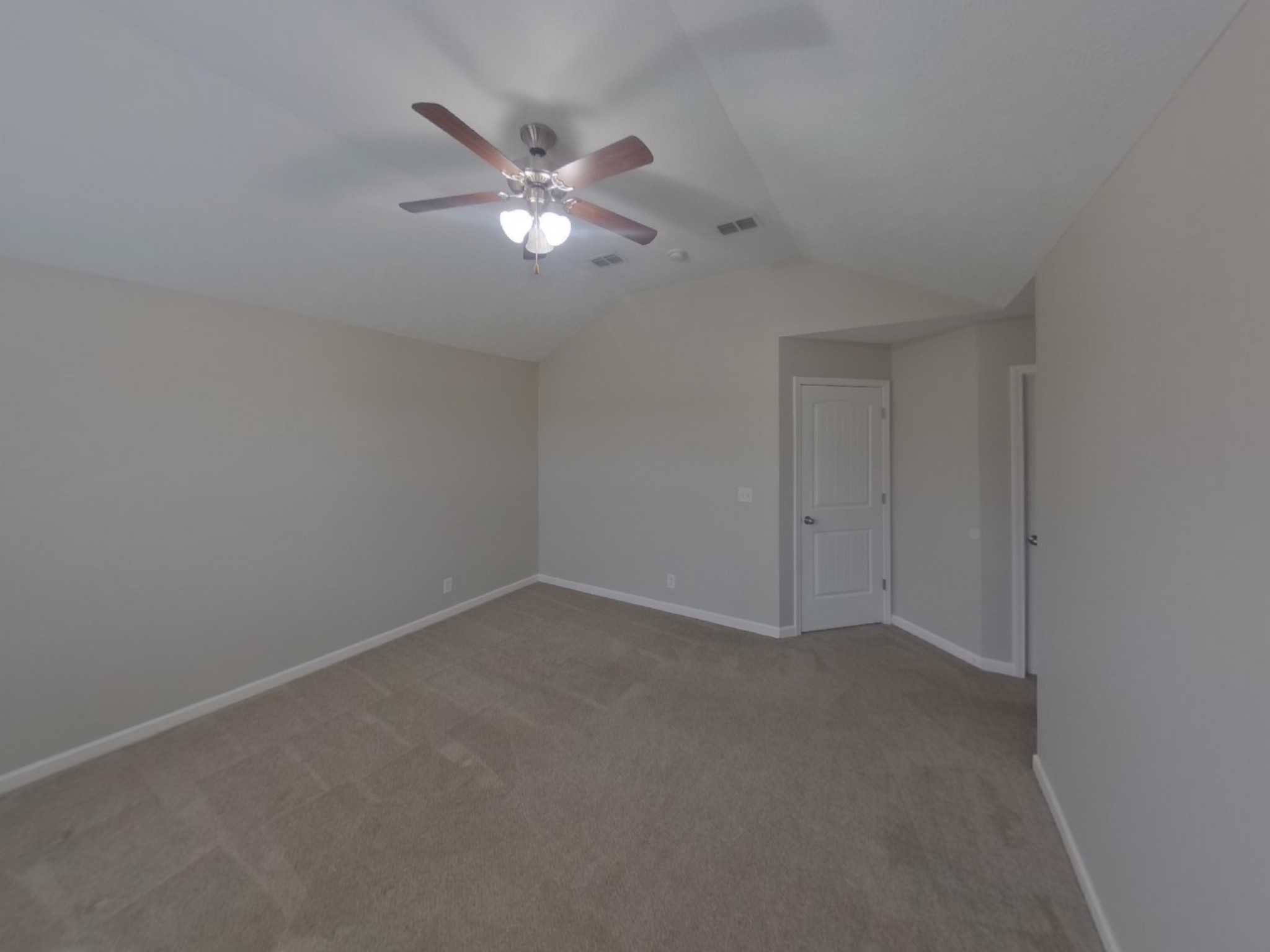 1712 Colyn Ave Property Photo 7