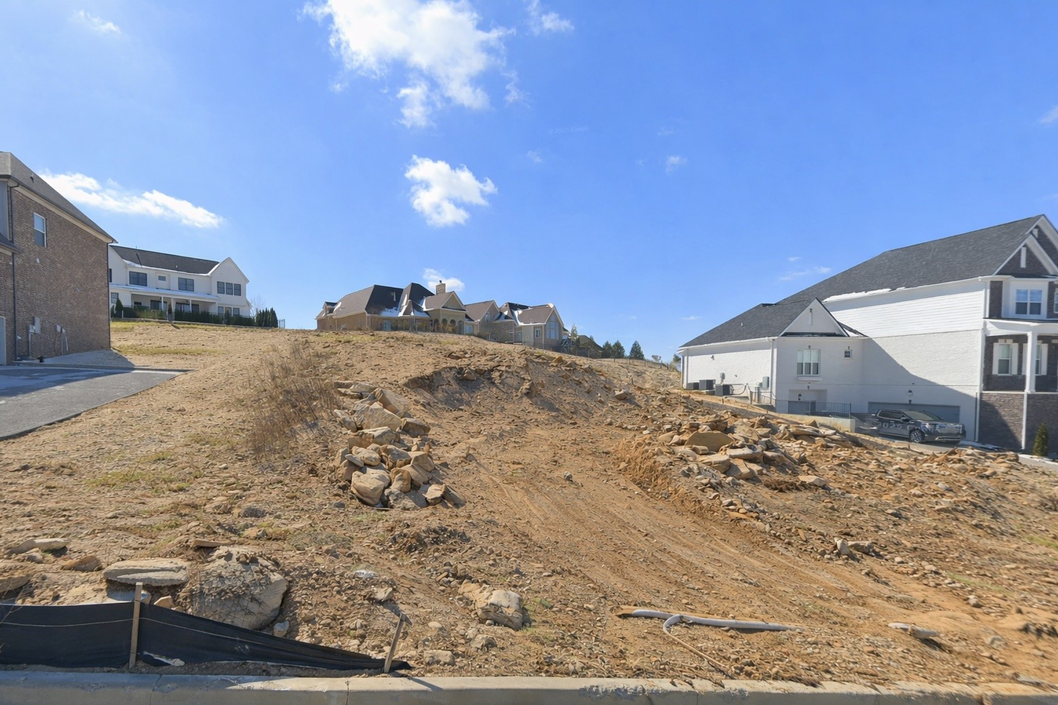 200 Sydney Dr