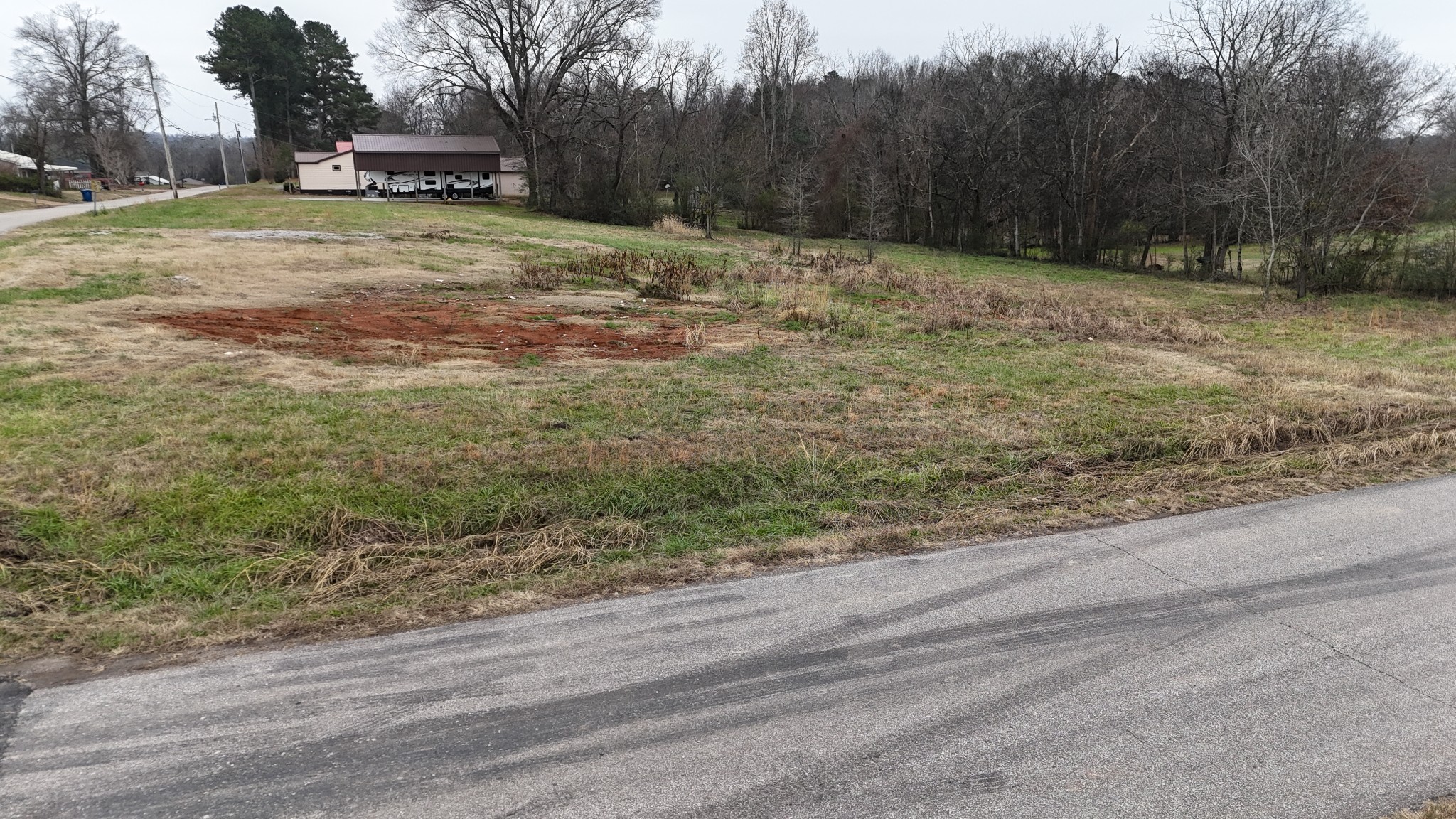 641 Mill St Property Photo 4