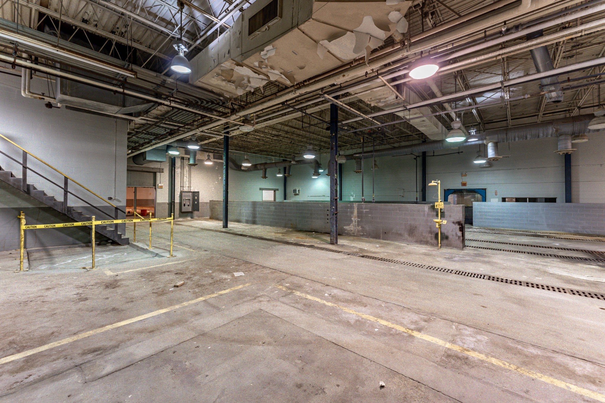 200 Universal Dr Property Photo 15