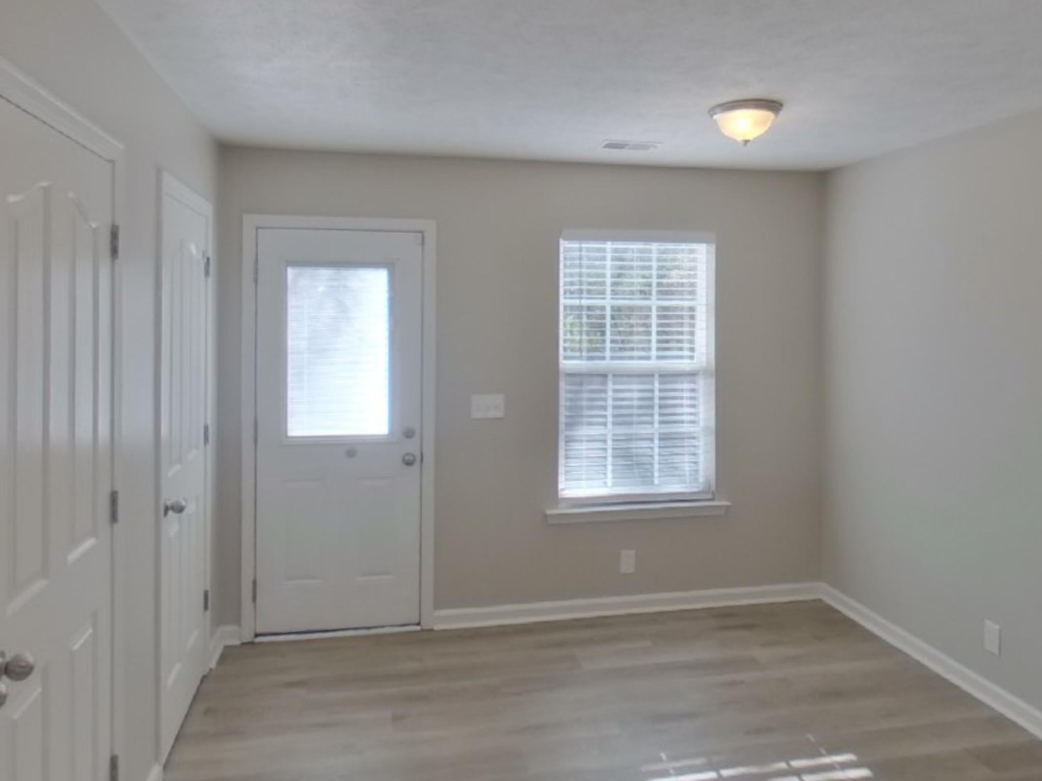 1110 Nahanee Ct Property Photo 5