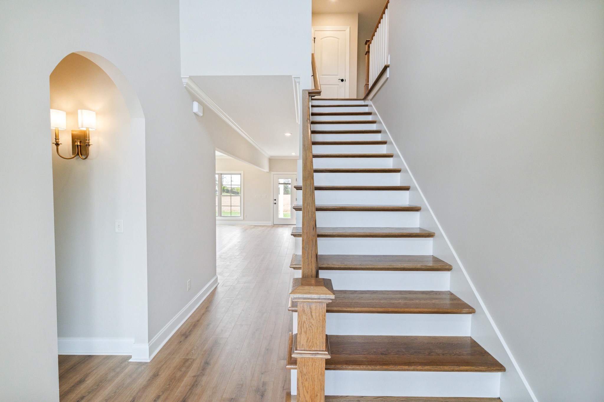 5552 Sinclair St Property Photo 6