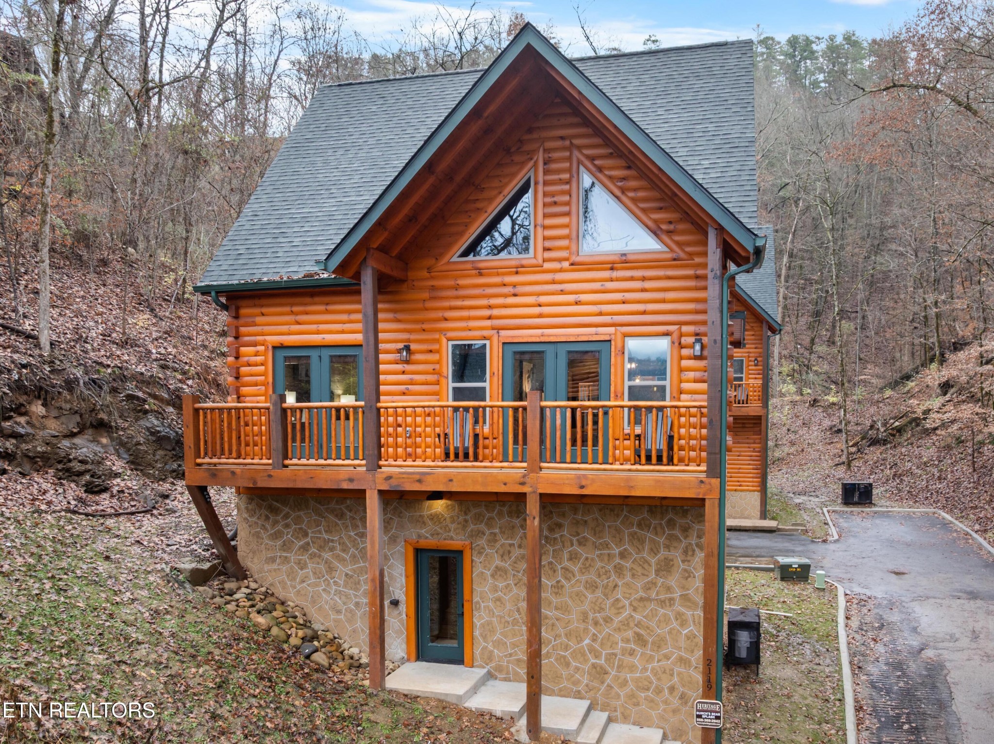 2119 Valley Creek Way Property Photo 1