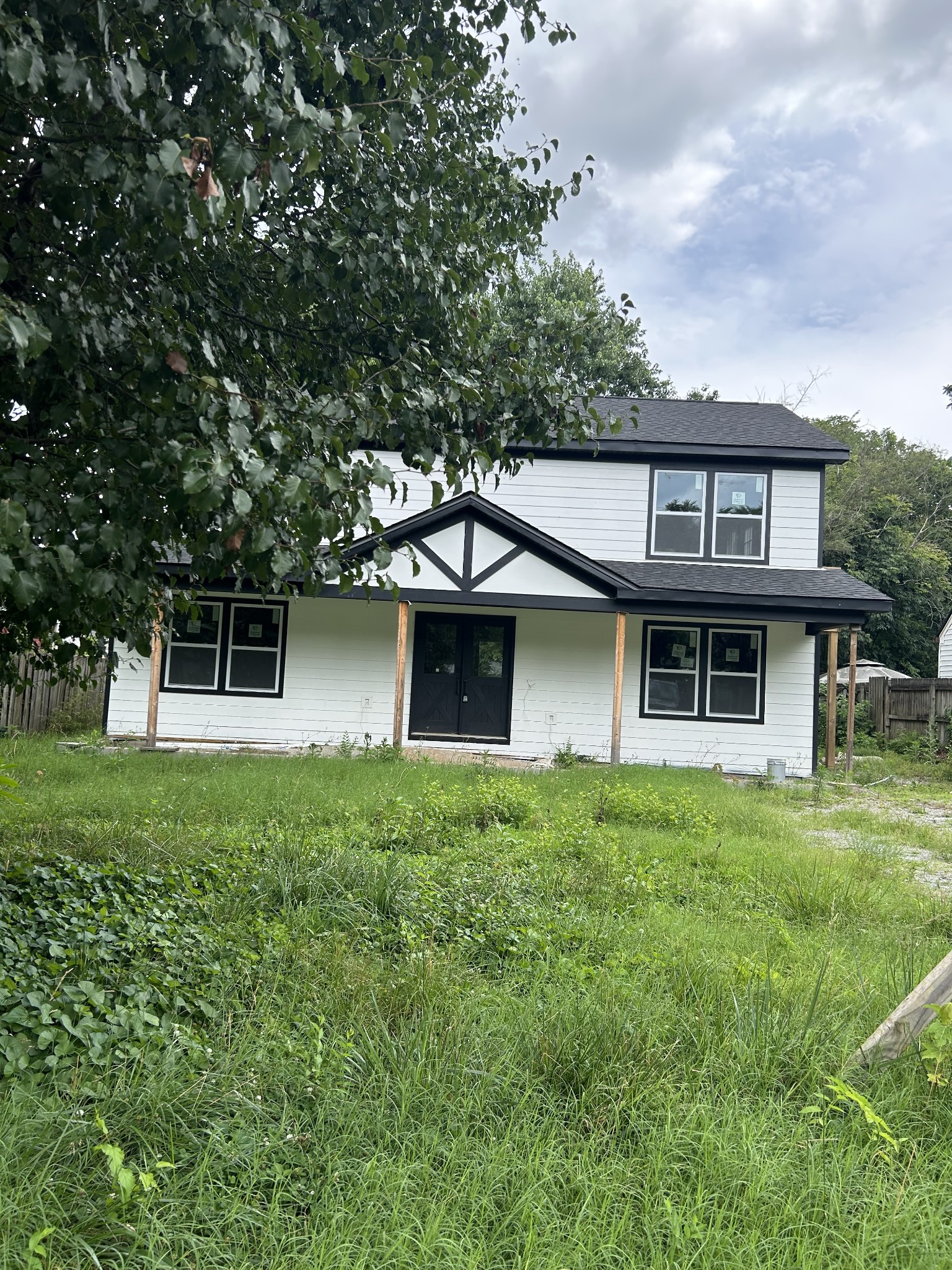 2929 Wingate Ave Property Photo 1