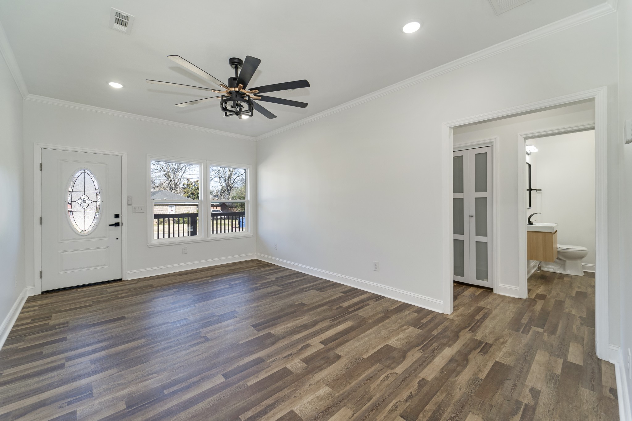 307 Wall St Property Photo 10