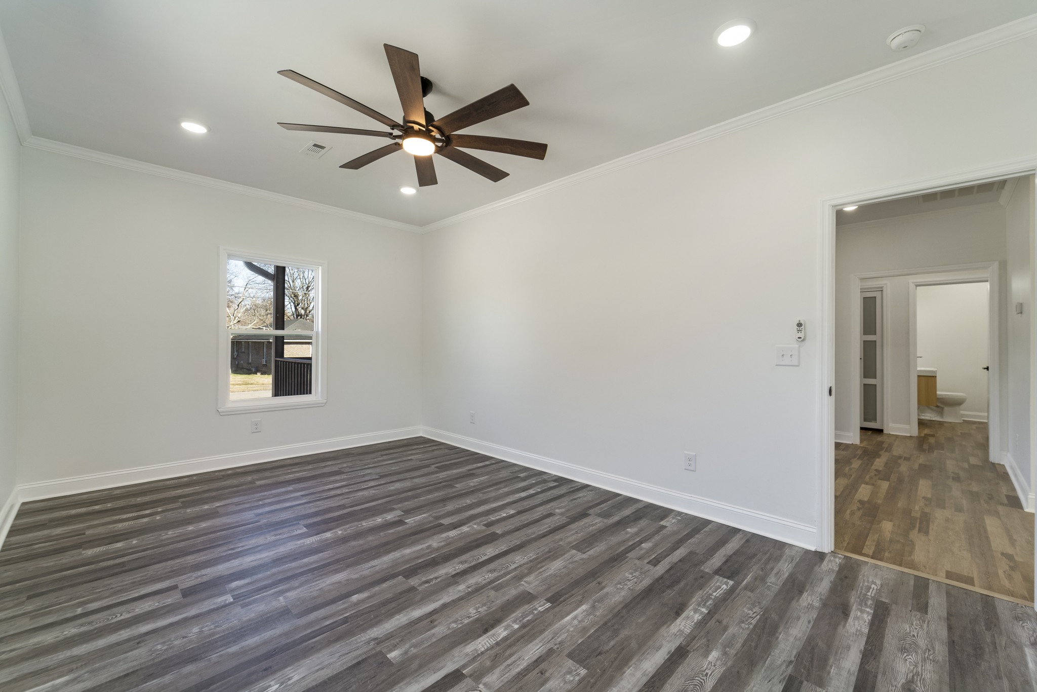 307 Wall St Property Photo 13