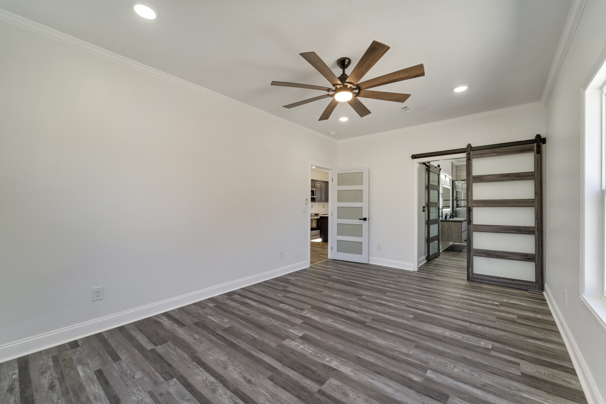 307 Wall St Property Photo 16
